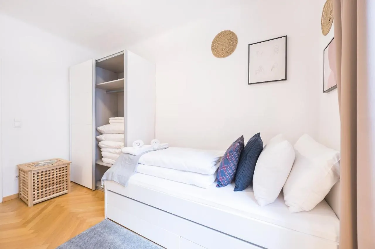 Moulin Rouge Suite Vienne Appartement